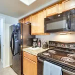 Family Scottsdale Condo Access To Pool And Hot Tub
